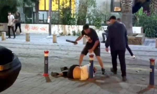 İzmir'de öldüresiye dayak!